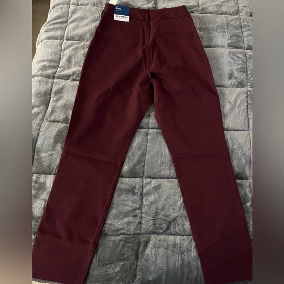 Old Navy pixie pants NWT - Picture 2 of 4